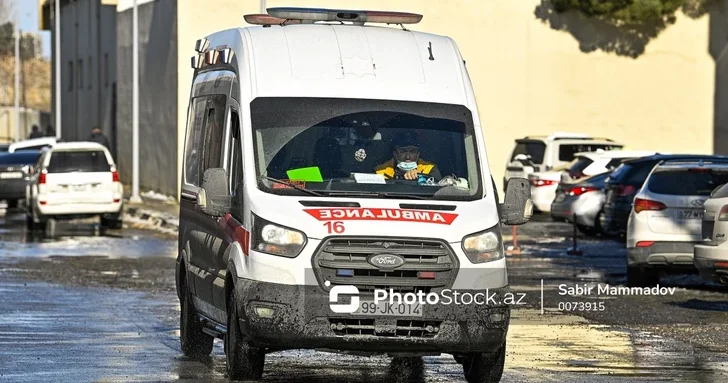 Карета скорой помощи попала в ДТП в Гёйгёле