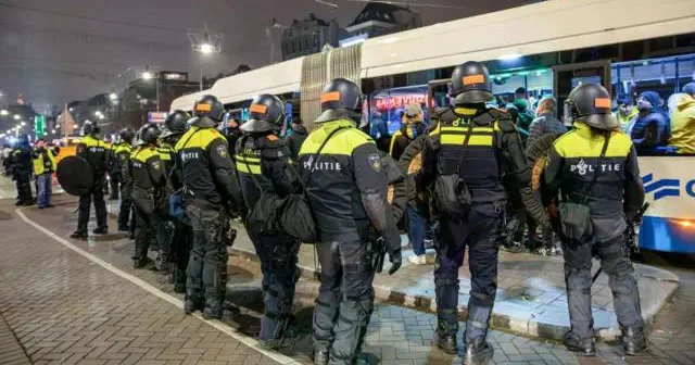 В Нидерландах начали расследование после беспорядков на акциях против беженцев