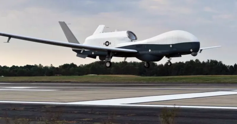 Американский беспилотник MQ 4C Triton снова патрулирует Персидский залив