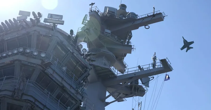 CENTCOM: На Ближнем Востоке впервые за десятилетия дислоцированы три американских авианосца
