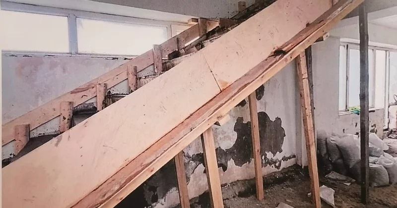 Bakıda binanın texniki sahəsi mənzil kimi sənədləşdirildi Sakinlər etiraz edir Fotolar