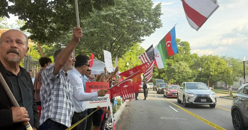 Vaşinqtonda “erməni soyqırımı” yalanlarına qarşı dinc aksiya keçirilib