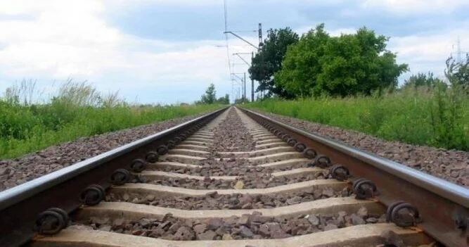 В Баку скоростной поезд сбил человека