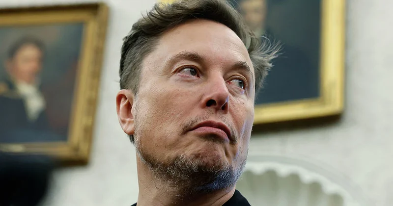 Musk Tesla və SpaceX üçün siyasəti tərk etmək qərarına gəldi