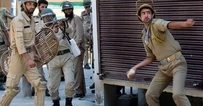 Hindistan hərbçiləri sərhəddə pakistanlını güllələdi