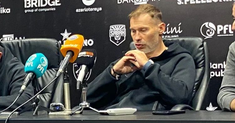 Vasili Berezutski: Kimi gördümsə, hamını finala dəvət etdim