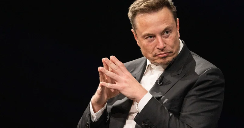Маск после сбоя в работе X решил сосредоточиться на своих компаниях