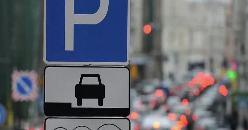 Parkinq yerlərinin azaldılması sürücülərə nə verəcək?