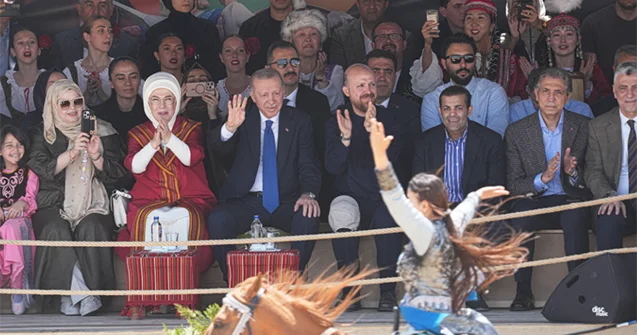 Qarabağ atlarının Zəfər çıxışı... Fotolar