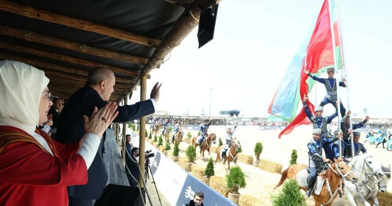 Ərdoğan Azərbaycanın Zəfər şou kompozisiyasını izlədi FOTO