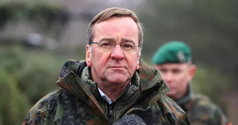 Писториус: ФРГ не направит войска в Украину без мандата НАТО или ООН