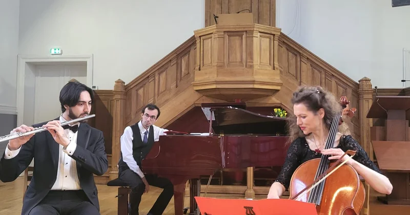 Parisdə “Duo Avey” musiqi qrupuna böyük maraq