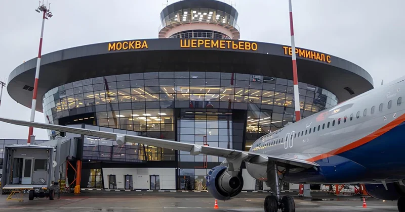 Сколько украинских туристов приехали в Россию?