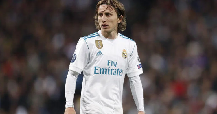 Real Madrid azarkeşləri əfsanəsi ilə belə vidalaşdı Video