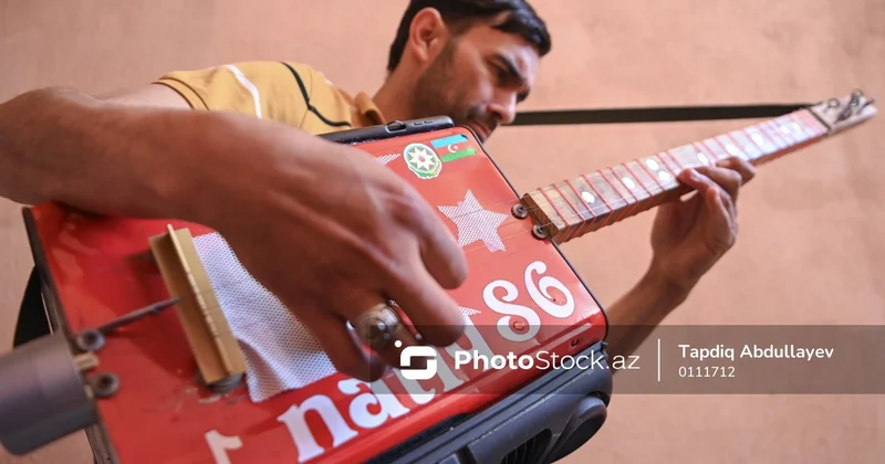 Yağ qabından gitara düzəldən Natiq Acun Ilıcalıdan dəvət alıb