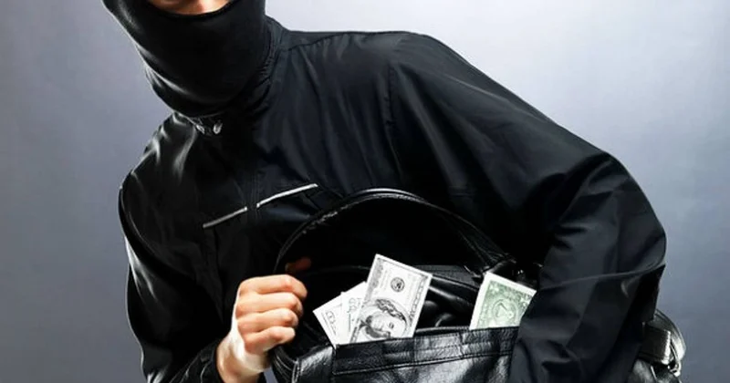 В Сумгайыте задержана женщина похитившая с банковских карт более 2,5 тыс. манатов