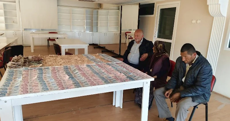Dilənçilərin 5 saata yığdığı məbləğ heyrət doğurub
