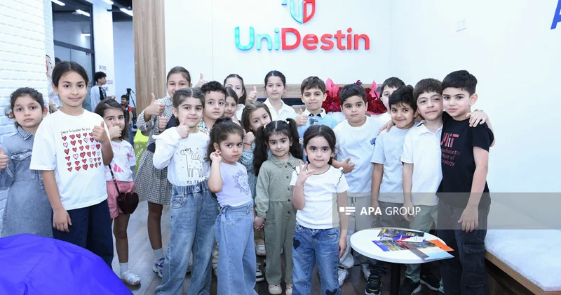 “UniDestin” Təhsil Mərkəzində şagirdlərlə görüş keçirilib FOTO