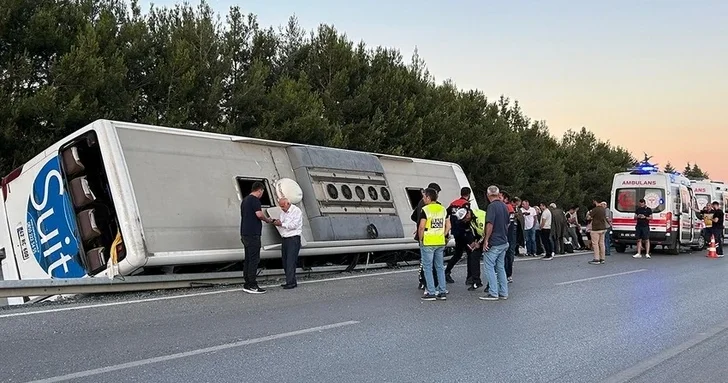 В Турции перевернулся автобус: много пострадавших Minval Politika