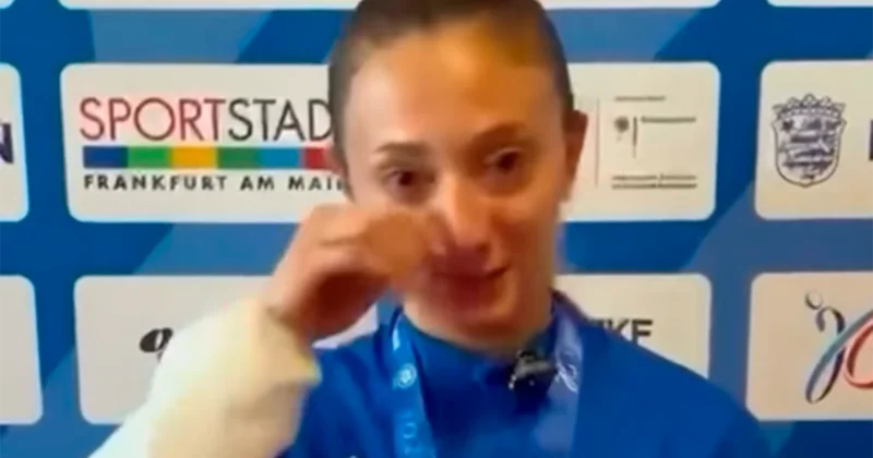 “Həmişə istəmişəm qızıl medalım olsun, atama həsr edim” Şəhid qızından təsirli çıxış