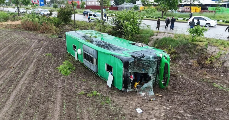 В Турции перевернулся туристический автобус ВИДЕО ФОТО