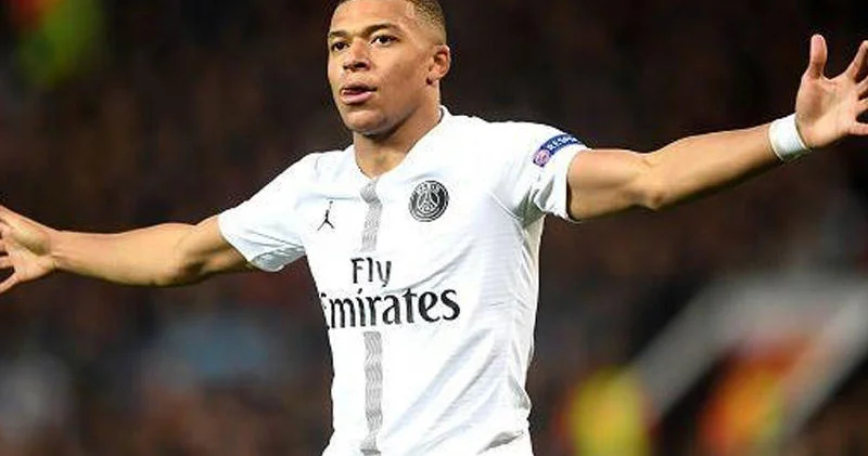 Kylian Mbappé La Liqanın bombardiri oldu