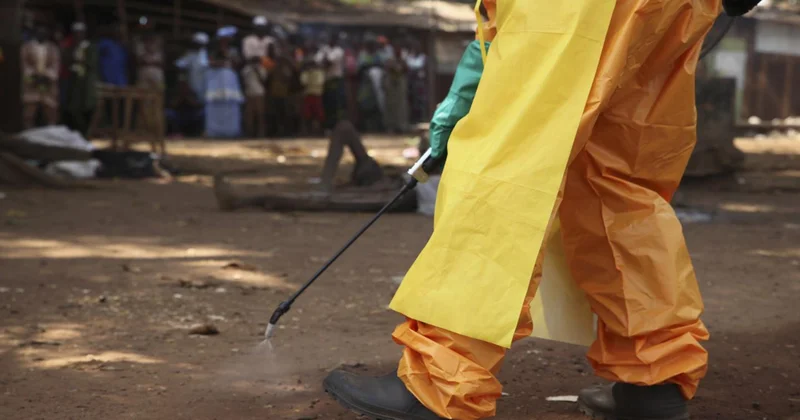 Ebolaya yoluxmuş 18 xəstə xəstəxanadan qaçdı