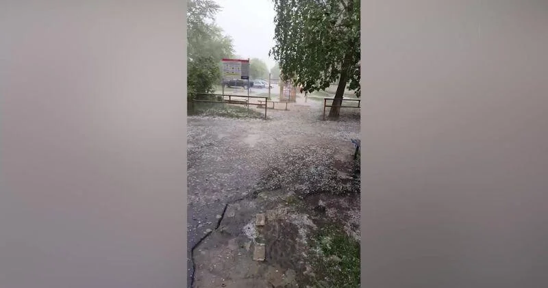 Аномальный град обрушился на регионы России ВИДЕО