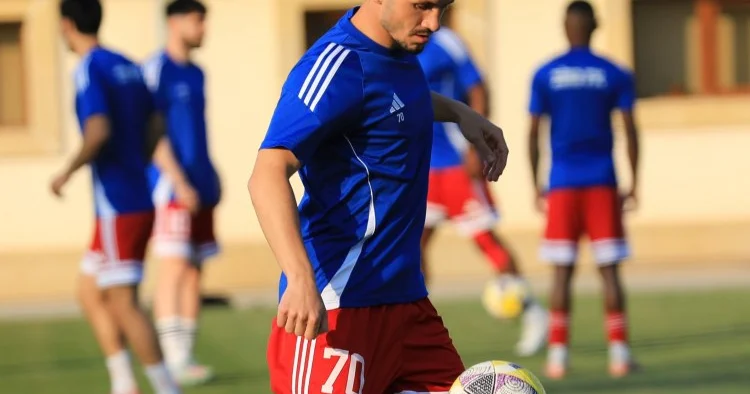Zirə bu futbolçu ilə yollarını ayırmağı planlaşdırır