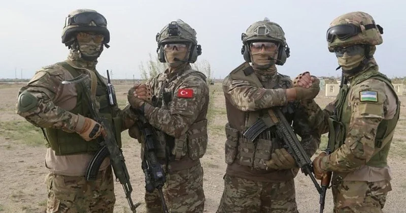 Bu ölkə ordusunu “Azərbaycan modeli” əsasında QURUR