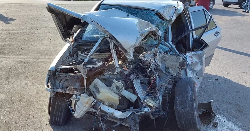В Имишли столкнулись Mercedes и Toyota Prius: 2 погибших, 4 раненых