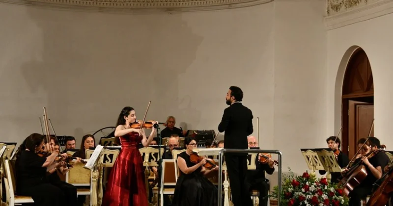 Filarmoniyada violin axşamı Hökümə Əliyevanın tələbələrinin konserti