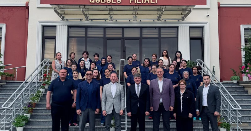 “Azərxalça” ASC nin Qəbələdə fəaliyyət göstərən emalatxanasında növbəti sərgi və satış salonunun açılışı olub