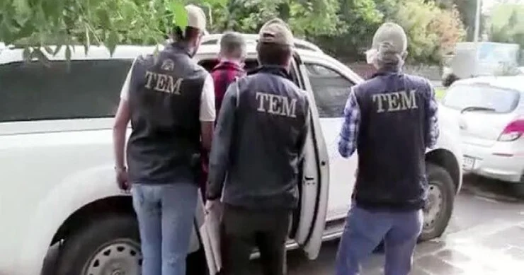 FETÖ yə işləyən 21 polis saxlanıldı