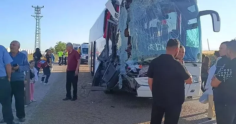 Türkiyədə sərnişin avtobusu tıra çırpılıb 24 nəfər yaralanıb