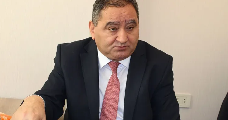 Nazir müəllimlərdən alma , şaftalı kimi səhvlər tapmayıbsa, deməli, irəliləyiş var Etibar Əliyev