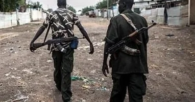 Bu ölkədə xəstəxanaya hücumda 40 dan çox adam ölüb