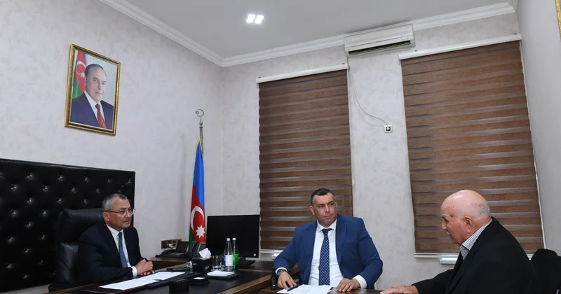 Rövşən Rzayev vətəndaşların müraciətlərini dinlədi FOTOLAR