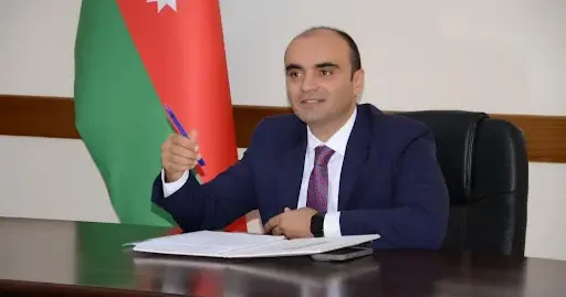 İcra başçısı qadın müavinini vəzifəsindən azad etdi FOTO