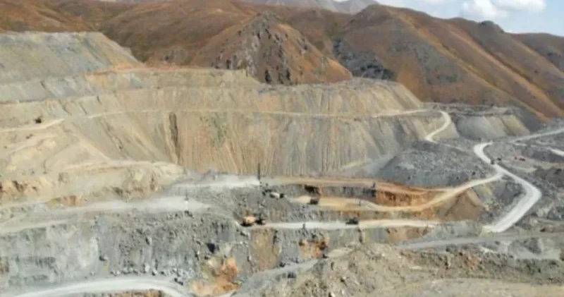Azərbaycanda 3 faydalı qazıntı yatağı hərraca çıxarılır