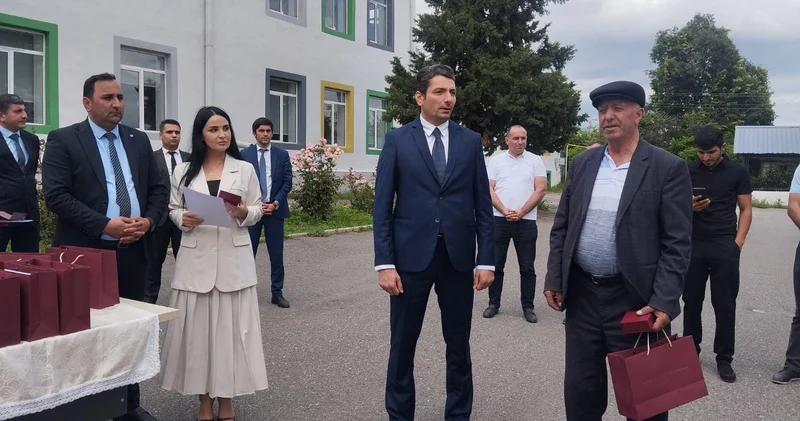 Həsənrizə köçənlərə evlərinin açarları təqdim edilib FOTOLAR