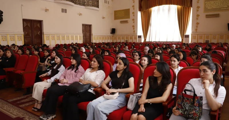 ADPU da “Code for Future” layihəsinin cari il üzrə yekun tədbiri keçirilib