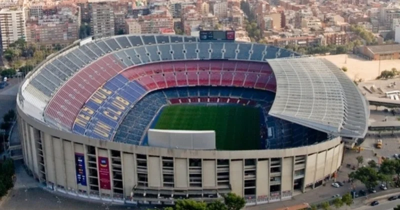“Barselona” “Kamp Nou” stadionuna vaxtından əvvəl qayıda bilər