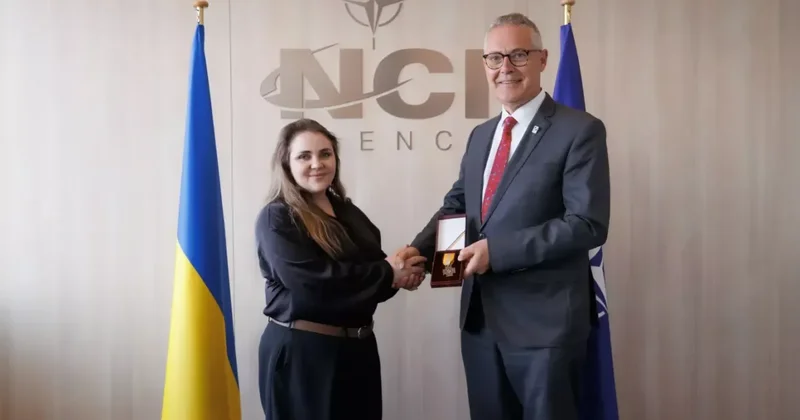 Украина получила тысячи устройств и спутниковую связь от НАТО