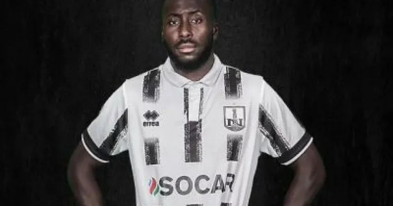Neftçi daha bir futbolçusunu göndərdi