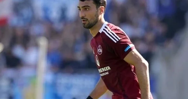 “Kayzerslautern” bu gün Mahirin keçidini açıqlaya bilər! onun qum saatı dolmaq üzrədi...