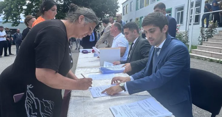 Köç karvanı Ağdərə rayonunun Həsənriz kəndinə çatdı