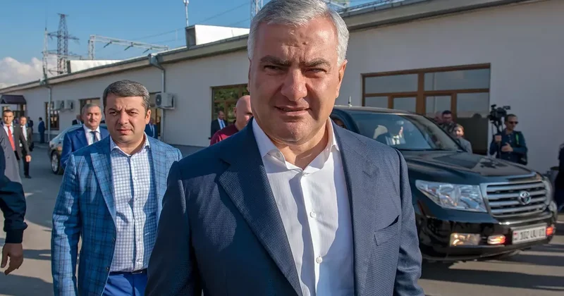 Олигарха Карапетяна этапировали в ереванское СИЗО