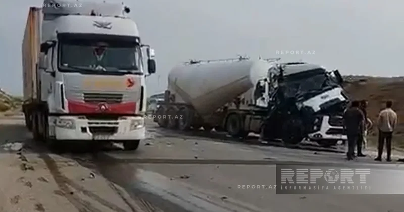 В Сумгайыте столкнулись грузовые автомобили