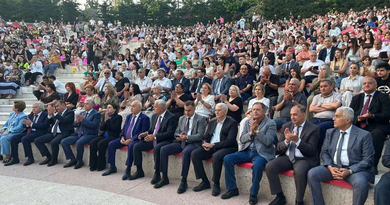 Sabir Rüstəmxanlının 80 illik yubileyi Xətai rayonunda da qeyd edildi